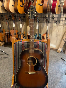 Early 1940s Gibson J-45 Banner